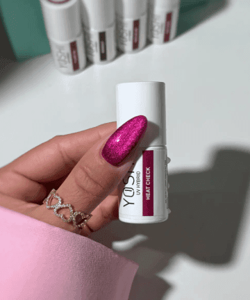 esmalte cat eye frambuesa