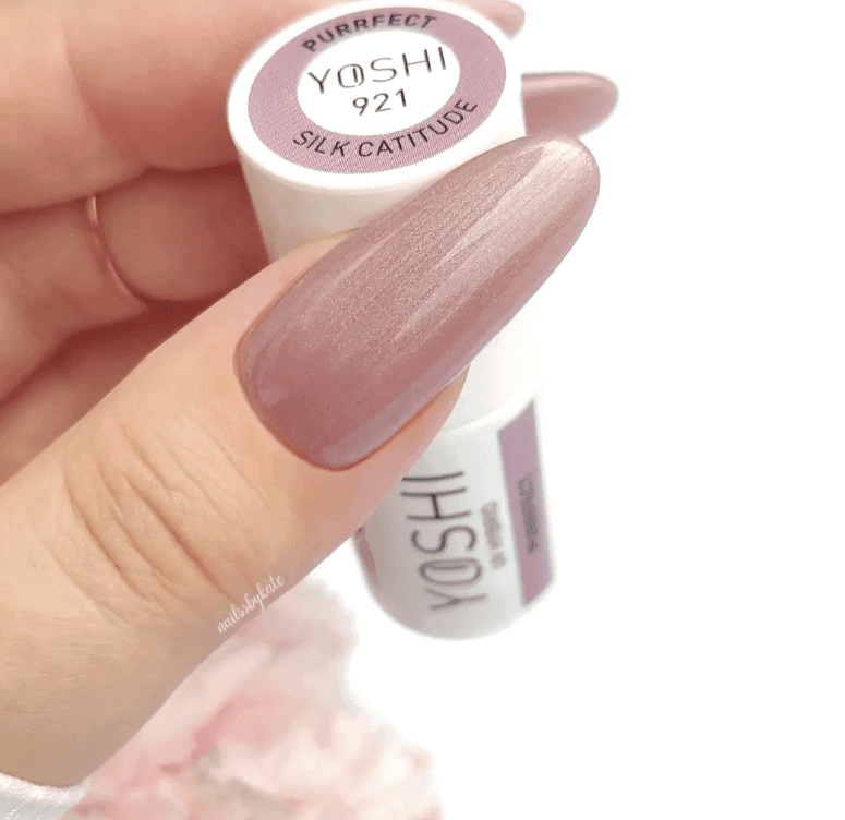 esmalte ojo de gato purrfect 921 silk catitude yoshi esmalte color rosa ojo de gato yoshi