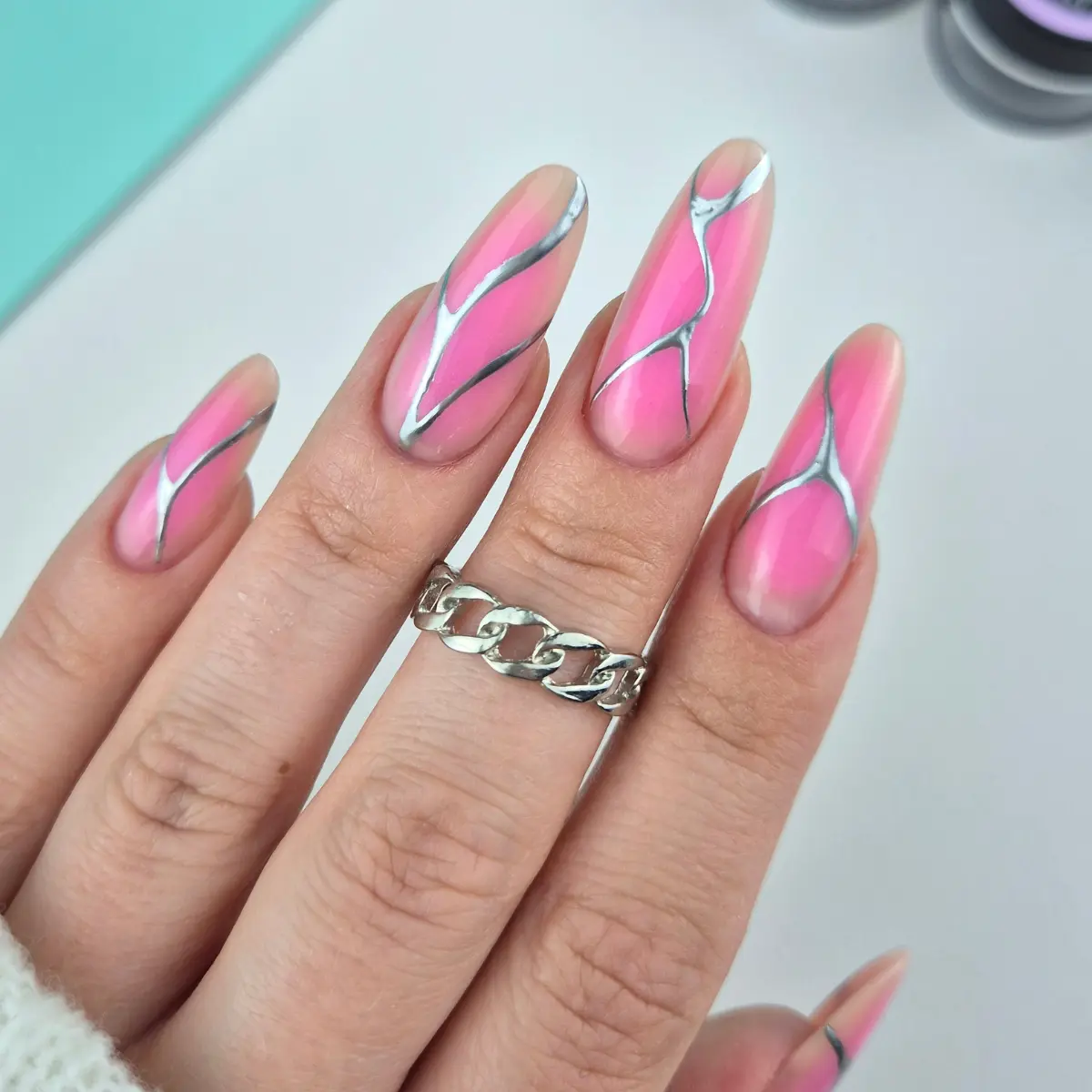 uñas metalizadas